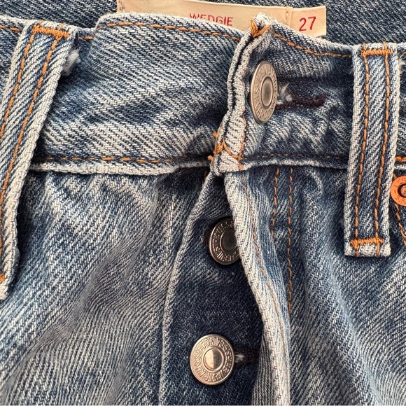Levi’s Wedgie Jeans - Picture 4 of 8